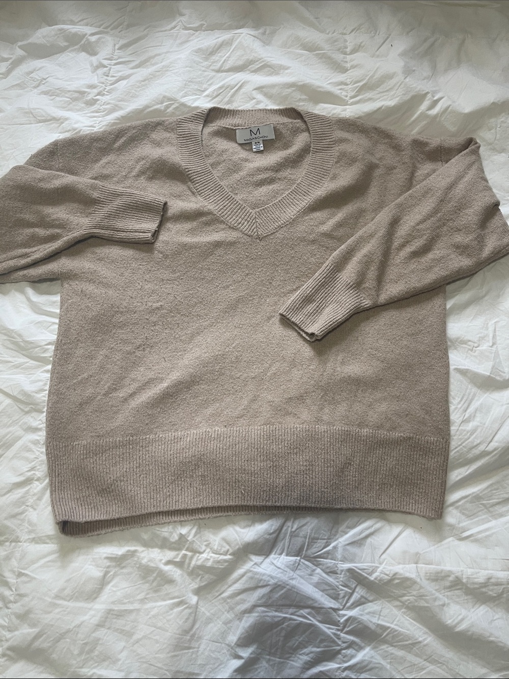 Magaschoni Men's V-Neck Sweater in Light Taupe